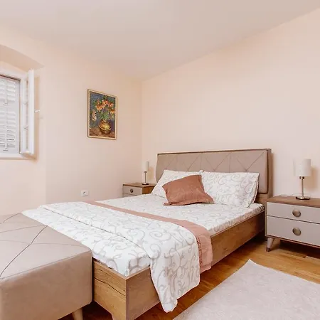 Old Town Museum Square Apartment Cattaro Esterno foto